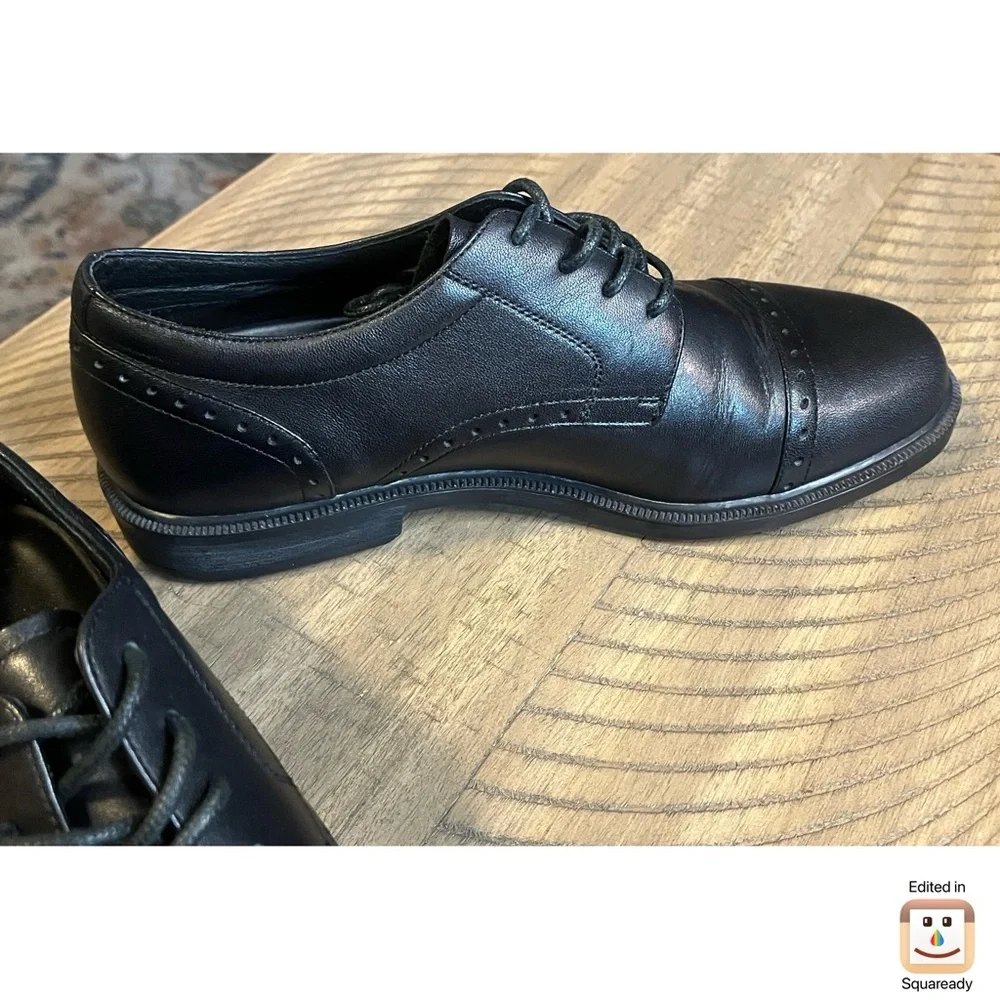 Men's Black Dress Shoes - Picture 5 of 9